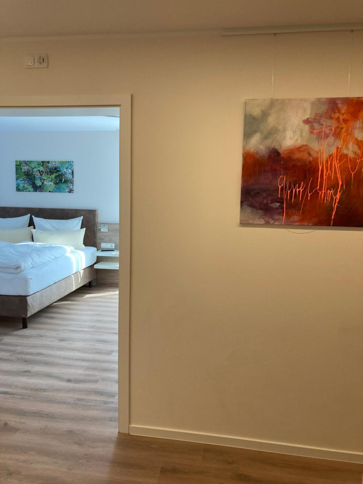 Gaestehaus Zum Weintraum Eimsheim Bagian luar foto
